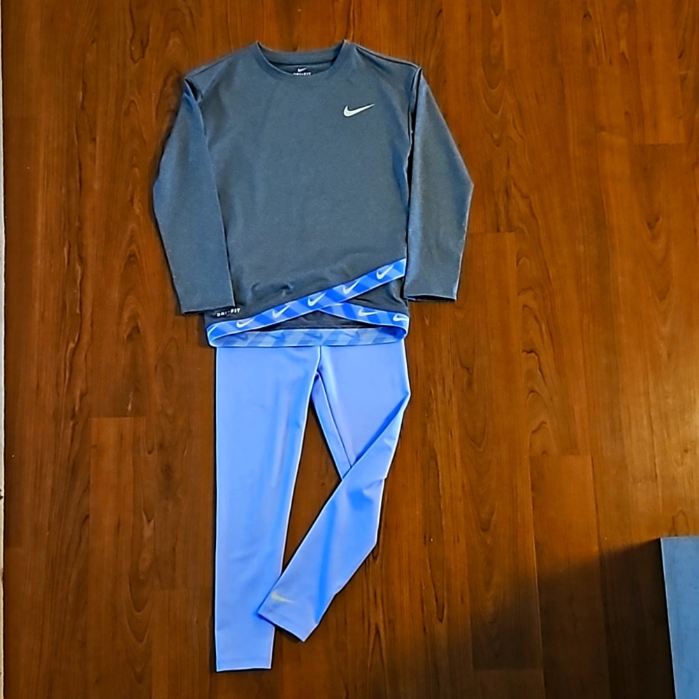 New Nike Dri-Fit Girls active wear size 8